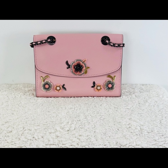 Coach Handbags - Coach Tea Rose Leather Parker, light pink. Excellent condition! Style: 52611